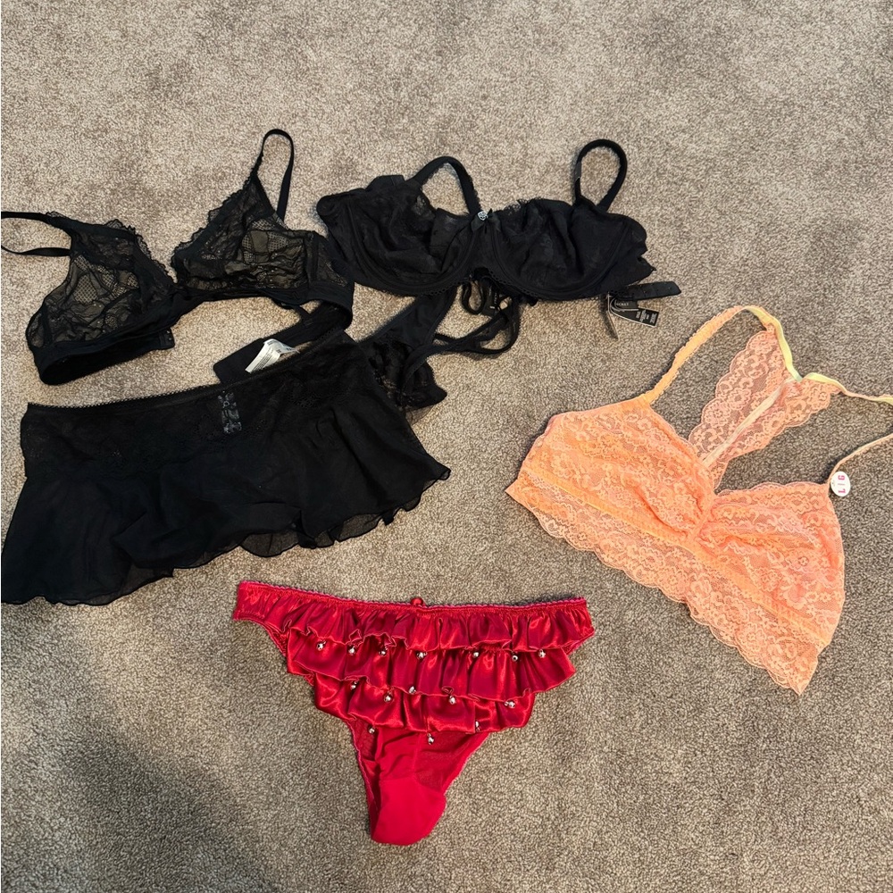 Intimissimi Black Lace Bralette